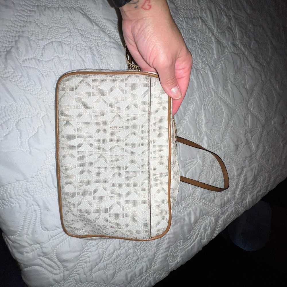 Michael Kors crossbody